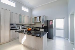 4 Bedroom Property for Sale in Parklands North Western Cape